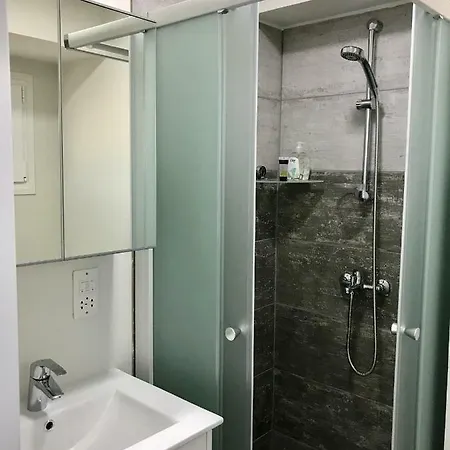 Lovely Seafront Studio Apartment